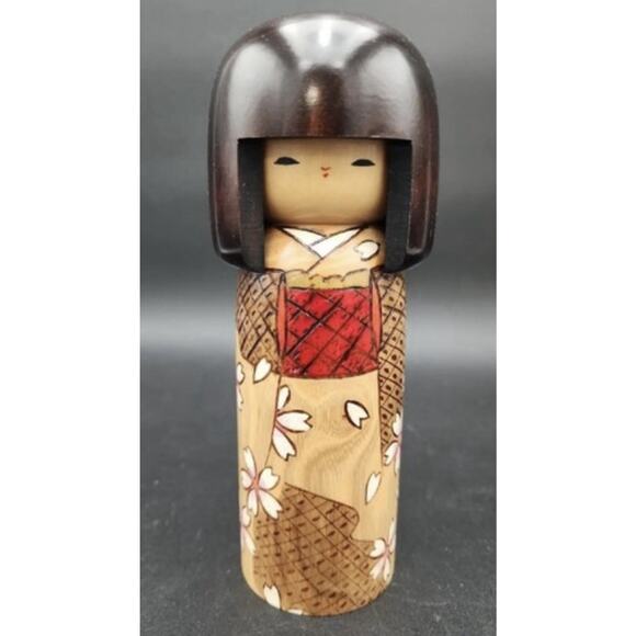 KOKESHI Doll Japanese Woody Craft in Kimono w/ Cherry Blossom Flowers 7.5 Inch - Picture 1 of 4
